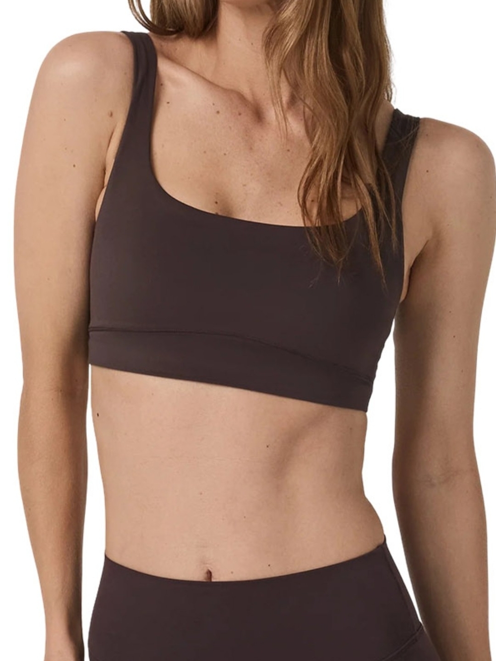 Vuori  All The Form Scoop Neck Sports Bra in Deep Burgandy Brown Size S
